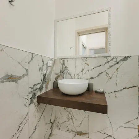 Casa Aurora - Canal View & 5 Min From Accademia Bridge Apartamento *